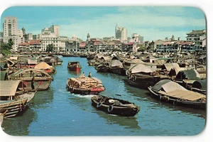 The Singapore River typical daily scene VTG Postcard SK2. - Picture 1 of 2