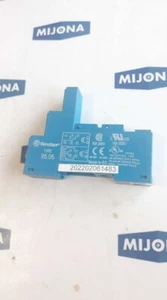 BUSCADOR TIPO 95 05 ZÓCALO 10A 250V 10A 300V - Imagen 1 de 5