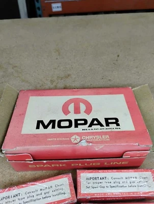 MOPAR P76P Vintage Spark Plug For Early CHRYSLER DODGE PLYMOUTH 1930s-1960s - Image 1 of 4