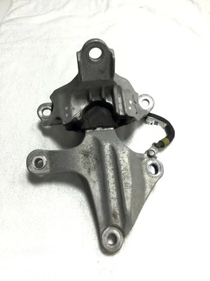 Honda Civic 2017 montaje de transmisión delantero izquierdo del lado del conductor ## Foto 1 de 4