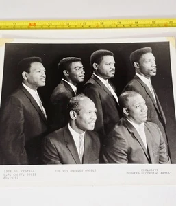 THE LOS ANGELES ANGELS 8 X 10 PRESSEFOTO SOUL GOSPEL R&B MUSIK SCHWARZ FUNK lp 45 - Bild 1 von 11