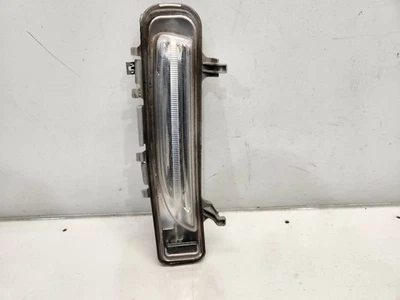 Противотуманные фары для правостороннего пассажира Ford Edge 2011-14 годов выпуска - нижние / крепление на бампер - Изображение 1 из 4