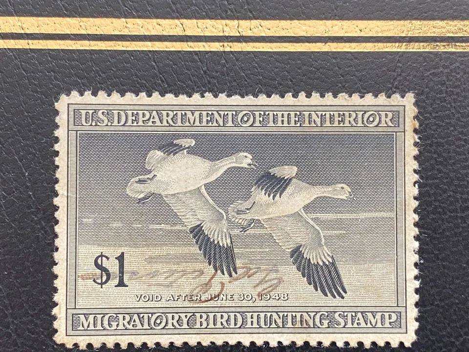 US STAMPS DEPT. OF INTERIOR RW14 $1 MIGRATORY BIRD HUNTING STAMP 1947/48, SIGNED - Image 1 of 3