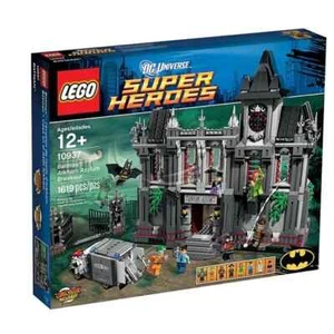 LEGO 10937 DC Super Heroes Batman Arkham Asylum Breakout NUOVO DI ZECCA - Foto 1 di 2