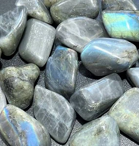 Piedras caídas de labradorita (por pieza o libra) al por mayor - Imagen 1 de 4