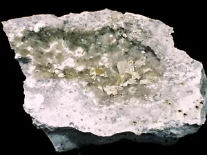 Cristales de weloganita muy grandes espécimen mineral fino cantera de francón de Montreal - Imagen 1 de 5