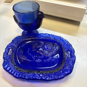 Vintage Westmoreland ART GLASS Cobalt Blue Chick & Egg Trinket Tray - Picture 1 of 5