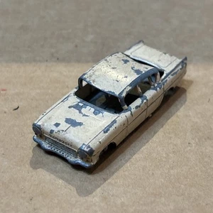 LOOK!!! LESNEY Matchbox 22B-4 Vauxhall Cresta 1958 Diecast Cream No Windows HTF - Picture 1 of 5