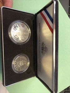 1989-S United States Congressional Coins Commemorative Proof Silver Dollar - Picture 1 of 4