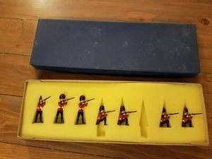 Dorset Model Soldiers Coldstream Guards British 123 BRR Toy Soldiers - Picture 1 of 2