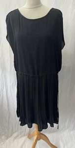Malvin Women's Black Knee Length Dress Size 16 Polyester - Picture 1 of 12