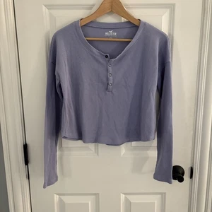 Hollister lila Thermohemd Größe XS  - Bild 1 von 3
