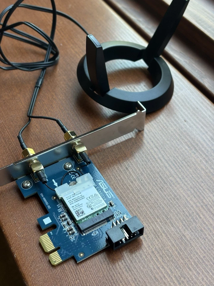 ASUS PCE-AC55BT PCI-E Dual Band AC1200 Wireless Adapter Card + Bluetooth - Image 1 of 1