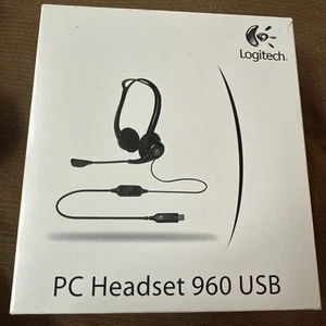 Logitech 960 Wired Headset Stereo Headphones Microphone - Picture 1 of 3