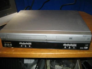 Panasonic PV-D4753S Progressive-Scan DVD-VCR Combo - Picture 1 of 3