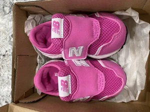 New Balance Sneaker Kleinkind Mädchen rosa Größe 3 weit - Bild 1 von 2