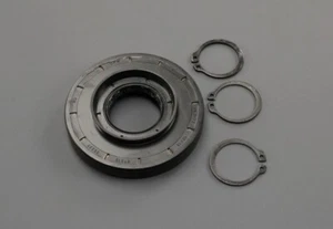 Genuine Audi A4 A5 A6 A7 A8 Q5 Q7 Q8 RS4 RS5 propshaft rear oil seal 0D2598078 - Picture 1 of 3