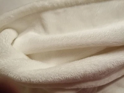 Concord Kuscheldecke 150 x200 cm weiß Flauschig kuschelig  Wohndecke Sofa Decke - Bild 1 von 3