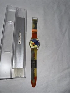 1990 Hipster Cool Colorful Swiss Made Swatch Watch for Men and Women Rare 90s - Picture 1 of 8