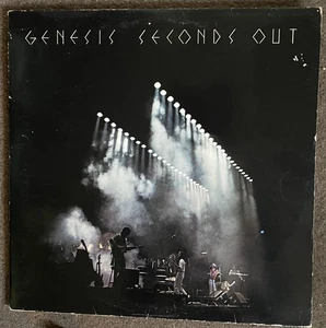 Seconds Out / Genesis (Double LP) VG+/VG+ - Picture 1 of 11
