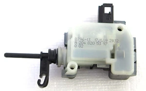 MERCEDES E-KLASSE W212 W204 W207 A207 C207 ZV Motor Verriegelung Tankklappe - Bild 1 von 2