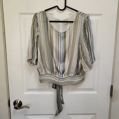 Blusa para mujer New York & Company azul verde a rayas plisada manga acampanada S Foto 1 de 4