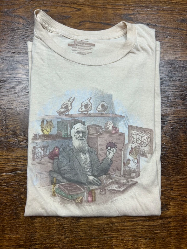 Camisa Charles Darwin Pokemon Talla XL Profesor Roble Ceniza Darwinismo Evolución Pikachu Foto 1 de 4