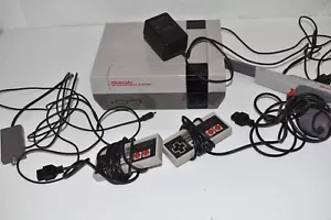 NINTENDO NES COMPLETE GAME SYSTEM- CONTROLLERS- ZAPPER- CABLES -OEM (JWP47) - Picture 1 of 7