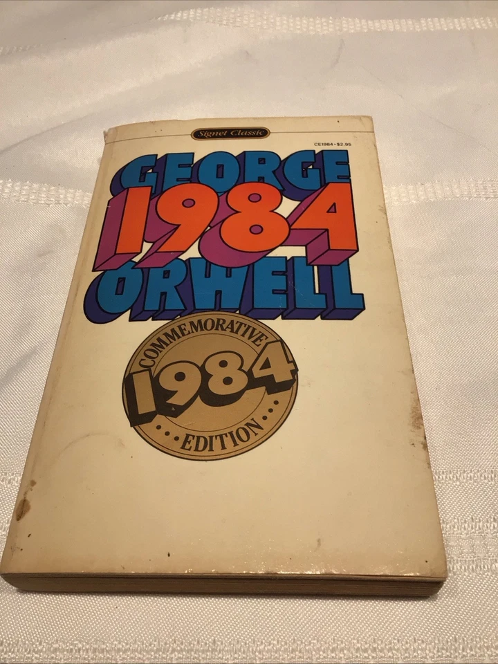 📘 1984 by George Orwell (1983, Signet Paperback) – Commemorative Edition – Good Foto 1 de 4