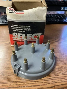 BORG WARNER C-194 Distributor Cap NEW OLD STOCK - Picture 1 of 4