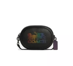 NWT Coach camera bag with horse and carriage - Picture 1 of 5