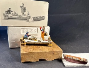 DEPT 56 Hummerfänger Figur Heritage Village im Originalkarton  - Bild 1 von 9