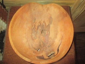 ATRISAN Vintage TORNEADO A MANO Natural BURL CUENCO DE MADERA - 3 1/2" por 10" por 10 1/2" - Imagen 1 de 4