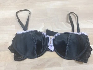 Frederick's of Hollywood Black Bra 34C RN73120 Underwire - Picture 1 of 10