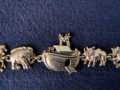 AJC Bracelet 7" Signed Noah's Ark Bible Elephant Zebra Horses Giraffes Goldtone - Image 1 of 4