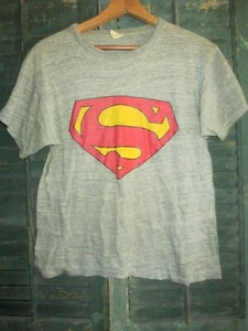 BOXY FIT Vtg 1950s 60s SUPERMAN 15% Rayon Iron On T Shirt SPORTSWEAR TAG M USA - Picture 1 of 8