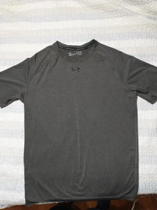 Under Armour boys XL tshirt Grey Short Sleeve - Picture 1 of 3
