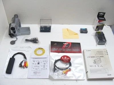 Canon ZR200 Mini DV Hybrid Camcorder 20x Optical Zoom + Video Transfer Kit - Image 1 of 4