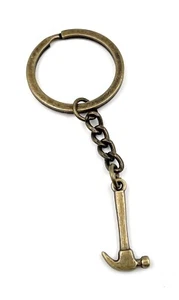 Schlüsselanhänger Hammer Werkzeug Bronze Metall Anhänger Charm - Picture 1 of 5
