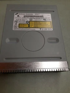 HITACHI LG DATA STORAGE GCC-4481B CD-RW DVD-ROM DRIVE 678-0488C - Picture 1 of 5