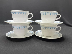 Corelle Snowflake Garland blau - 4 Kaffeetassen / Tassen & 4 Untertassen - Bild 1 von 8