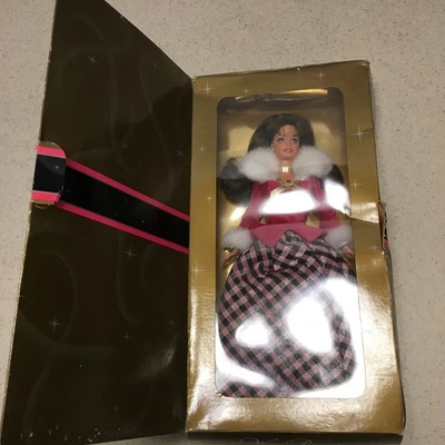 NUEVO EN CAJA 1996 Barbie Winter Rhapsody Morena Muñeca Avon Edición Especial Nuevo en Caja Foto 1 de 4