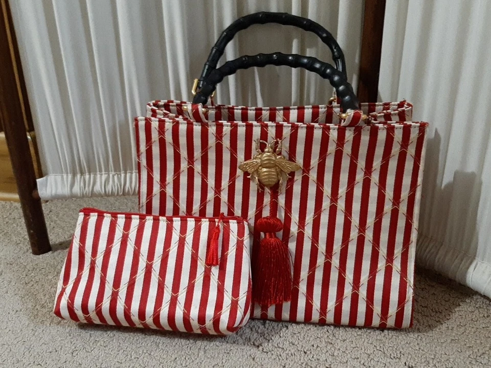 Queen Bee Michelle Ferguson handbag With Makeup Case Red Plaid Gold Bee  - Image 1 of 4