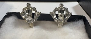 Vintage Screw Back Earrings Clear Rhinestone Cluster Mid-Century - Picture 1 of 5