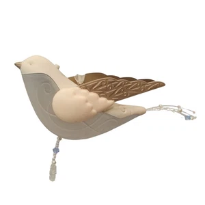 Hallmark Ornament: 2010 Twinkling Snowbird  | QXG3613 - Picture 1 of 2
