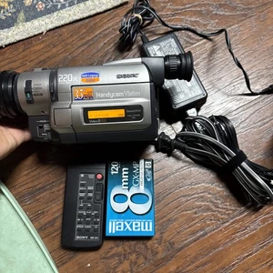 Sony Handycam CCD-TRV45E HI8 8mm Camcorder VCR Player Video Transfer TESTED - Picture 1 of 12