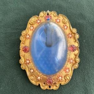 VINTAGE 1966 MATTEL LUCKY LOCKET KIDDLES JEWELRY LOCKET ONLY - Picture 1 of 6