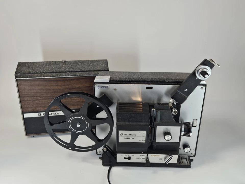 Vtg Bell & Howell Super 8mm Autoload Multi Motion 471A Projector Tested Working  - Image 1 of 4