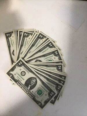 48 Sequential Numbers $ 2.  Bills  ( With 2 Tri- Notes  #44 & 45 ) (#478) - Image 1 of 3