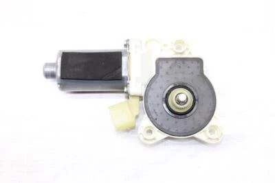 2006 MERCEDES SL500 R230 ROADSTER #257 LEFT DOOR POWER WINDOW MOTOR - Image 1 of 4